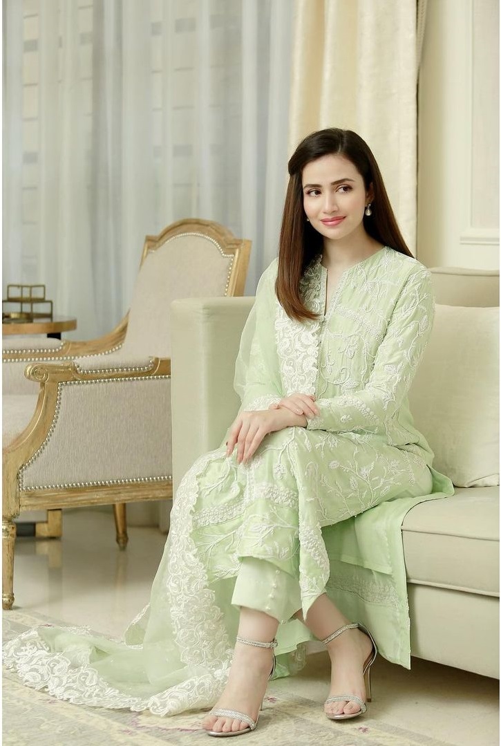 Buy Chikankari Suit | Chikankari Unstitched Online – HolyThread India